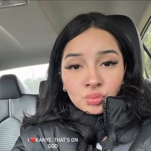 Meet your Posher, Jocelyn